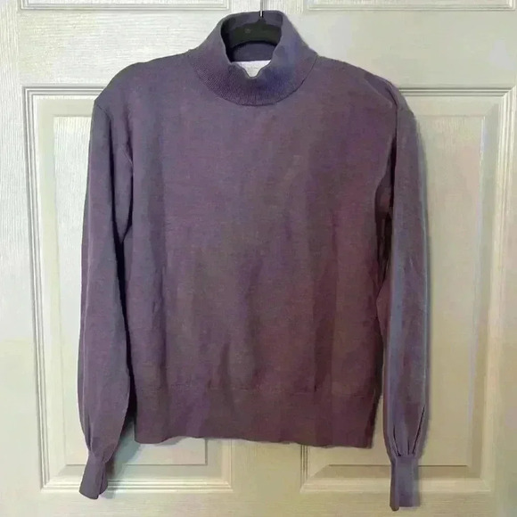 NWT Lilac Mock Neck Sweater with Cut Out in Back. From The Drop. Size Small - Picture 1 of 5